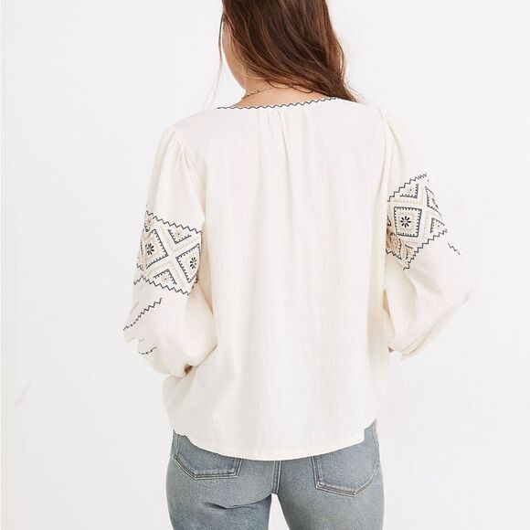 Madewell XS | Embroidered Peasant Top | like new, no flaws! Color- antique cream - Picture 3 of 16